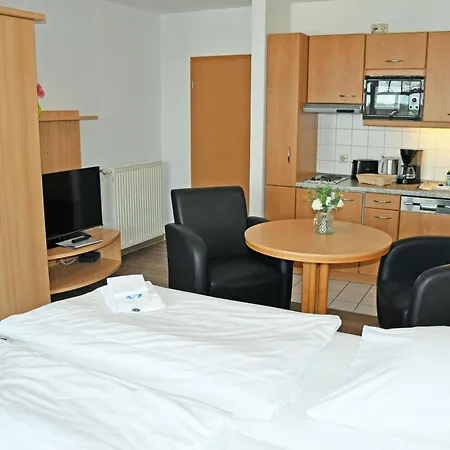 Privatunterkunft Appartementhaus Am M Balkon Or 01-09 Goehren (Ruegen)