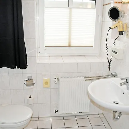 Privatunterkunft Appartementhaus Am M Balkon Or 01-09 Goehren (Ruegen)